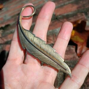 Vintage, whimsical gold tone leaf / feather brooch, autumn essentials, Fall Time